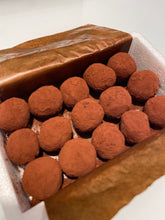 Carregar imatge al visor de la galeria, Trufas Gelades
